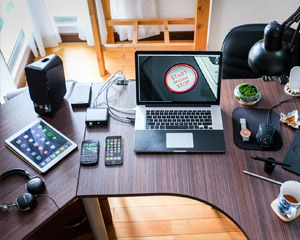 两会上小微企业、科技企业又减税了，还不创业办公司？